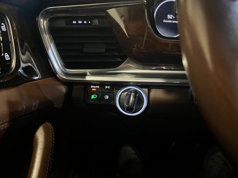 Used 2020 Porsche Panamera 4S image 15