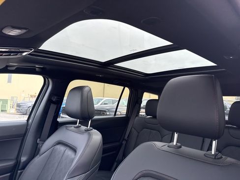 New 2026 Jeep Cherokee Overland image 18