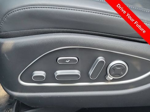 Used 2026 Hyundai Palisade Calligraphy FWD image 19