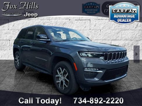 Used 2025 Jeep Grand Cherokee Limited AWD/4WD image 1