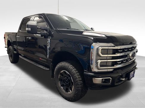 Used 2024 Ford F350 Platinum w/ Tremor Off-Road Package AWD/4WD image 6