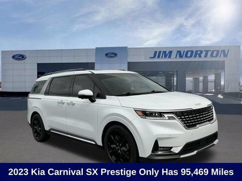 Used 2023 Kia Carnival SX Prestige FWD image 1
