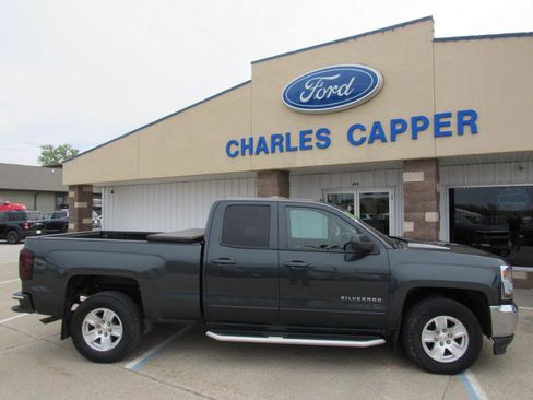 Used 2018 Chevrolet Silverado 1500 LT AWD/4WD image 4