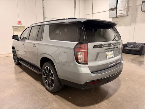 Used 2024 Chevrolet Suburban RST w/ Luxury Package AWD/4WD image 7
