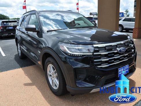New 2026 Ford Explorer Active RWD image 7