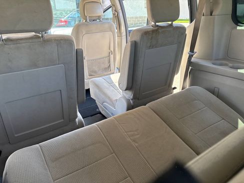 Used 2013 Dodge Grand Caravan SE FWD image 13