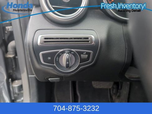 Used 2021 Mercedes-Benz C 300 Sedan image 23