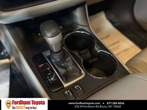 Used 2019 Toyota Highlander XLE AWD/4WD image 31