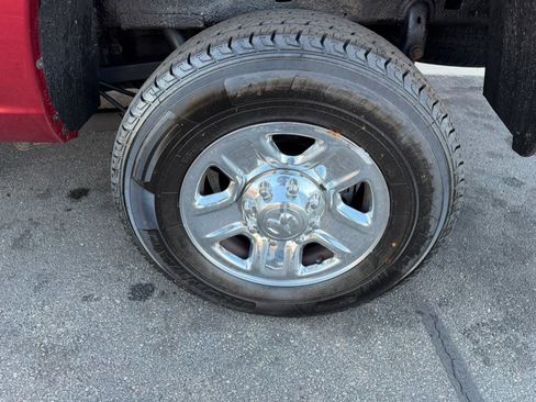 Used 2014 RAM 2500 SLT image 5