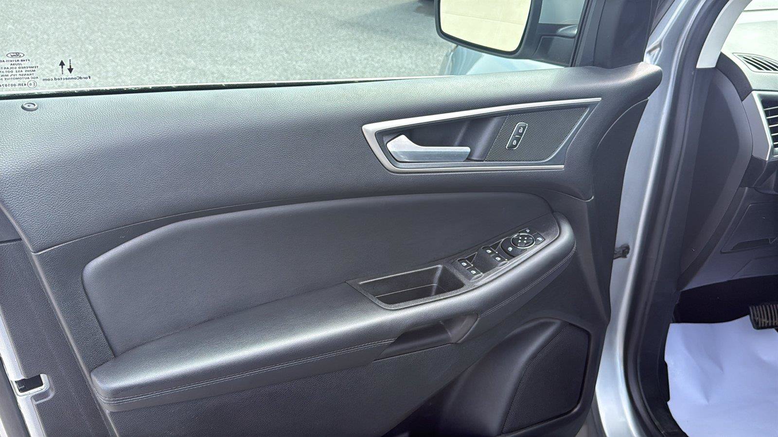 Used 2024 Ford Edge SEL w/ Convenience Package AWD/4WD image 18