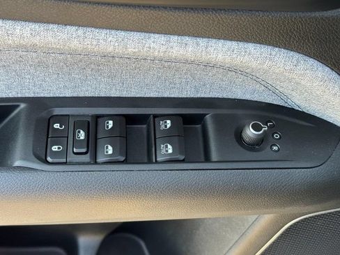 Used 2023 Jeep Compass Latitude w/ Convenience Group AWD/4WD image 17