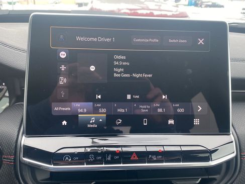 New 2026 Jeep Compass Trailhawk image 11