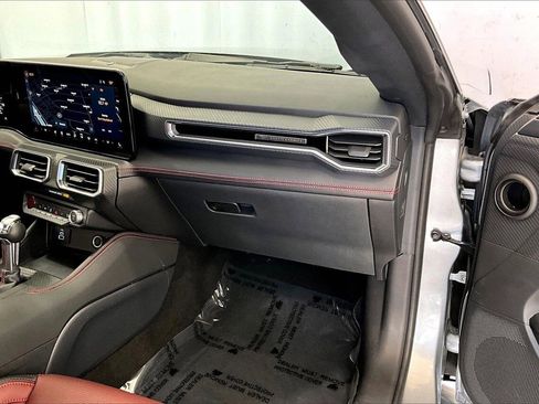Used 2025 Ford Mustang GT Premium image 16