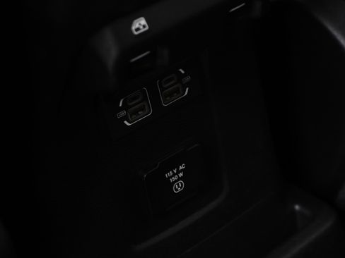 Used 2022 Jeep Wrangler Unlimited Sahara w/ Cold Weather Group image 29