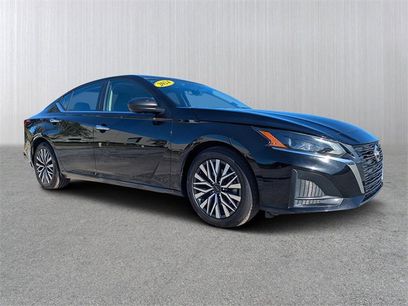 Used 2024 Nissan Altima 2.5 SV