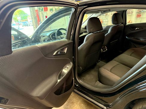 Used 2024 Chevrolet Malibu LT image 18