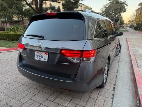 Used 2016 Honda Odyssey SE image 7
