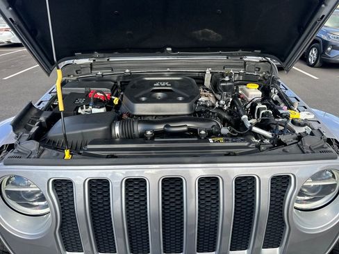 Used 2020 Jeep Wrangler Unlimited Sahara w/ LED Lighting Group image 10