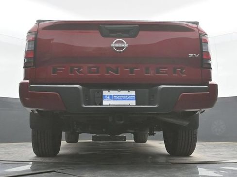 Used 2024 Nissan Frontier SV RWD image 45