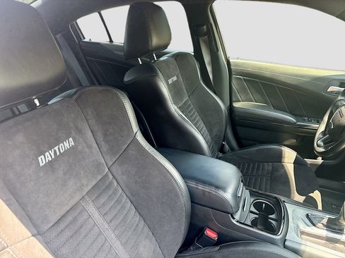 Used 2023 Dodge Charger Scat Pack w/ Daytona Edition Group RWD image 29