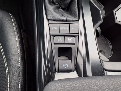 Certified 2025 Toyota Camry SE image 15