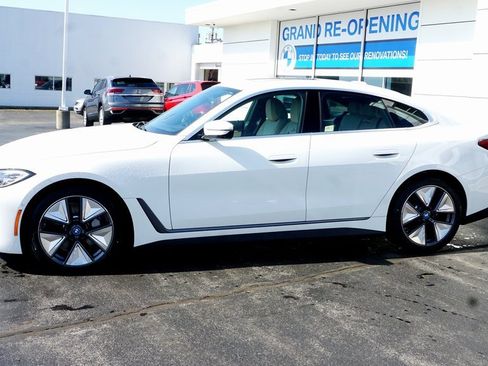 Certified 2024 BMW i4 xDrive40i w/ Premium Package image 2