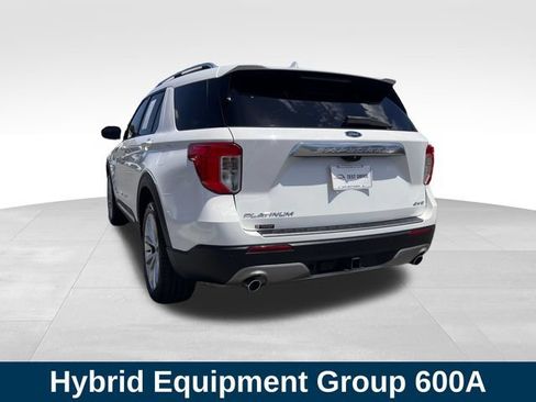 Used 2022 Ford Explorer Platinum w/ Technology Package AWD/4WD image 3