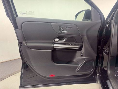 Certified 2026 Mercedes-Benz GLA 250 4MATIC image 5