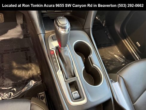 Used 2018 Chevrolet Equinox Premier AWD/4WD image 25