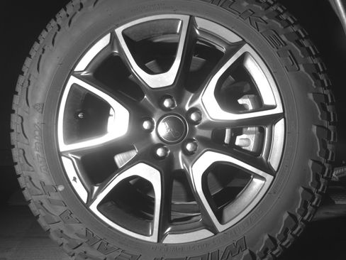 Used 2025 Jeep Compass Trailhawk AWD/4WD image 15