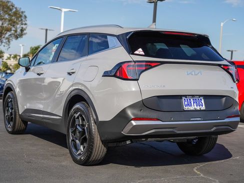 Certified 2026 Kia Sportage EX AWD/4WD image 7