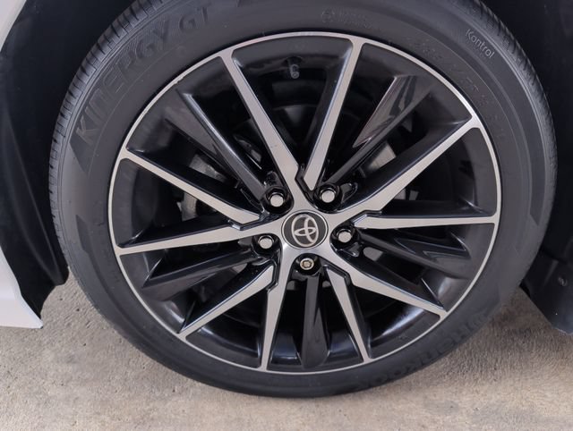 Used 2023 Toyota Camry SE AWD/4WD image 25