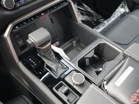 New 2026 Toyota Tundra Limited AWD/4WD image 23
