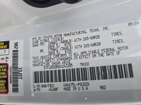 Used 2025 Toyota Tundra SR5 w/ SR5 Convenience Package image 31