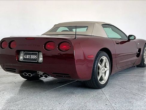 Used 2003 Chevrolet Corvette Convertible w/ Preferred Equipment Group1 RWD image 2