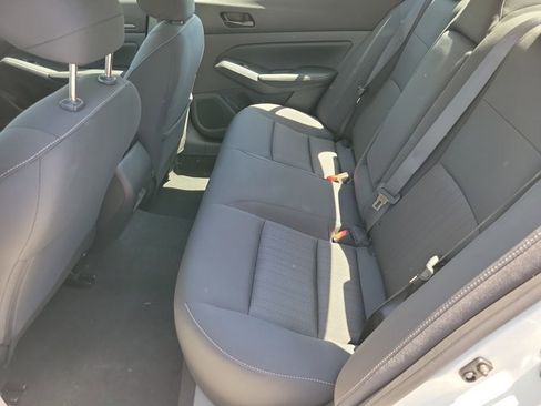 Used 2025 Nissan Altima 2.5 SV FWD image 9