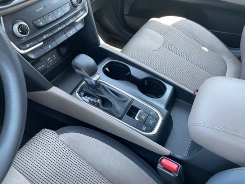 Used 2020 Hyundai Santa Fe SEL FWD image 20