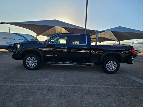 Used 2022 GMC Sierra 2500 SLT w/ SLT Convenience Package AWD/4WD image 7