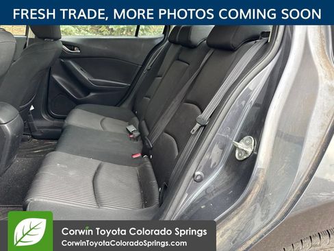 Used 2016 MAZDA MAZDA3 i Sport w/ Preferred Equipment Package FWD image 10