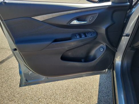 Used 2024 Buick Envista Sport Touring w/ Convenience I Package FWD image 19