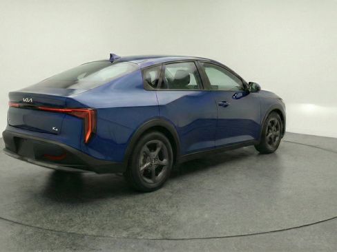 Used 2025 Kia K4 FWD image 9