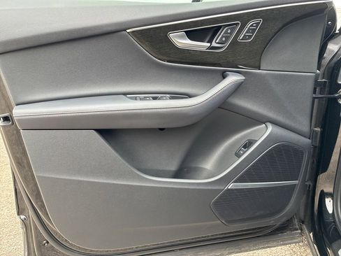 Used 2025 Audi Q7 2.0T Premium Plus image 11