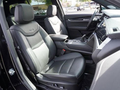 Certified 2025 Cadillac XT6 Premium Luxury image 13