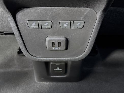 Certified 2023 Chevrolet Equinox Premier image 27