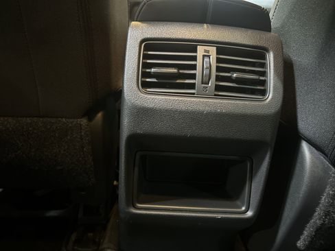 Used 2023 Nissan Rogue S AWD/4WD image 22