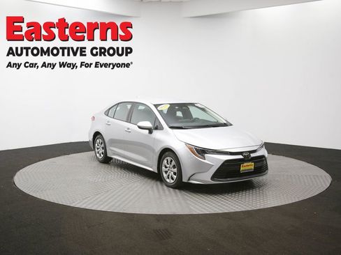 Used 2023 Toyota Corolla LE image 47