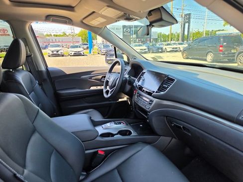 Used 2025 Honda Ridgeline RTL image 11