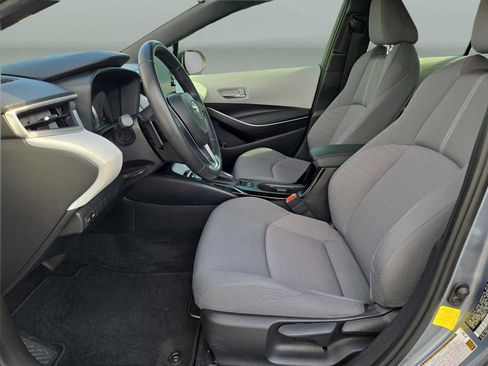 Used 2020 Toyota Corolla SE image 19