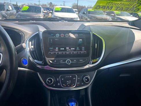 Used 2018 Chevrolet Volt Premier w/ Driver Confidence Package image 15