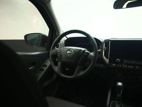 Used 2026 Nissan Frontier SV w/ SV Convenience Package RWD image 39